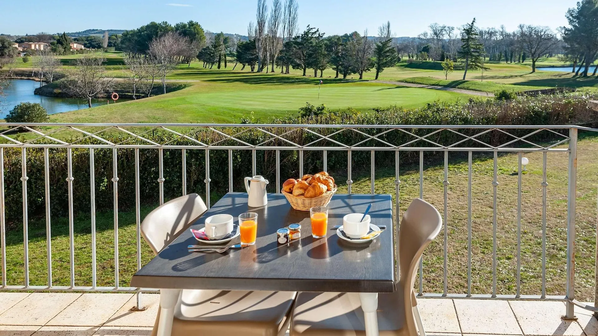 Residhotel Golf Grand Avignon Vedène 3*,  Γαλλία