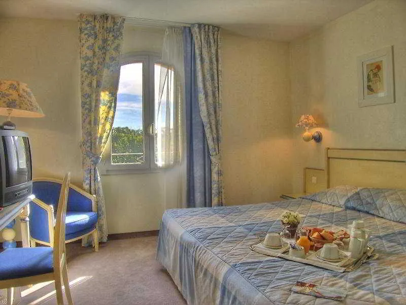 *** Aparthotel Residhotel Golf Grand Avignon Vedene France